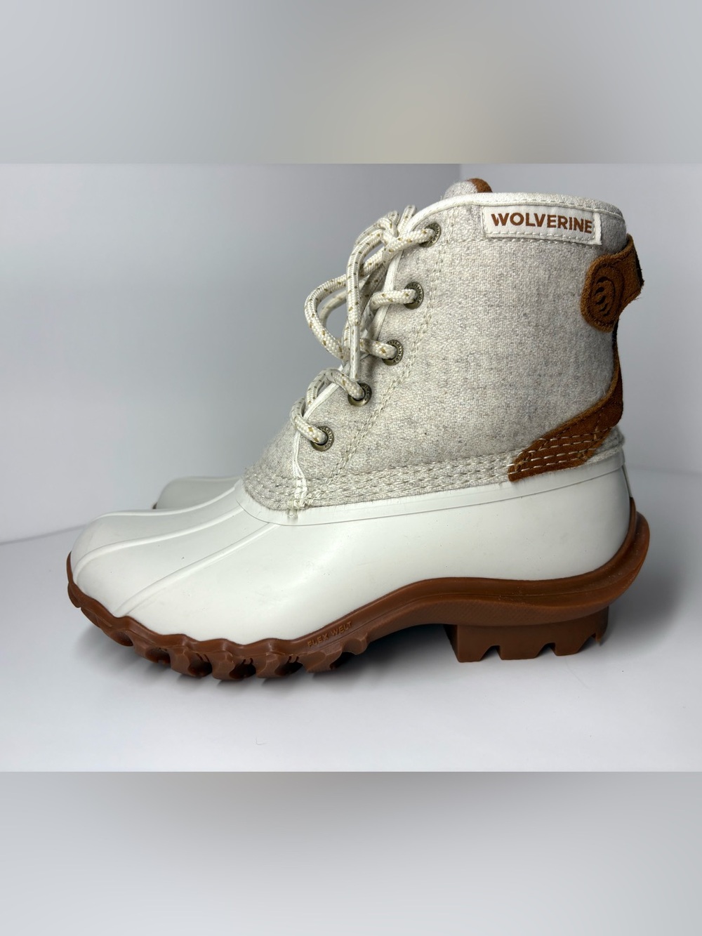 Wolverine Cream & Brown Lace-Up Waterproof Boots